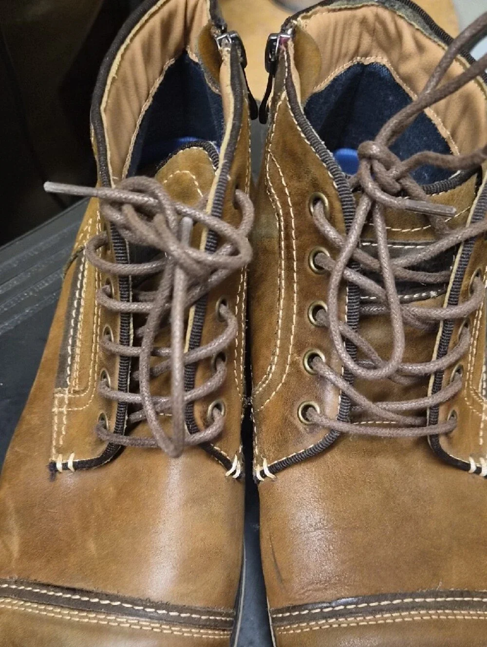 Steve Madden Brown Leather Chukka Boots with Lace-Up Size 9.5